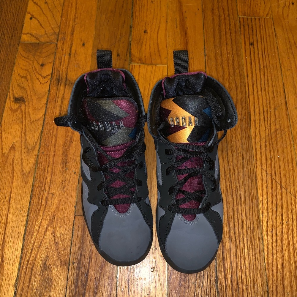 Air Jordan Bordeaux 7 Kids Size 1y
